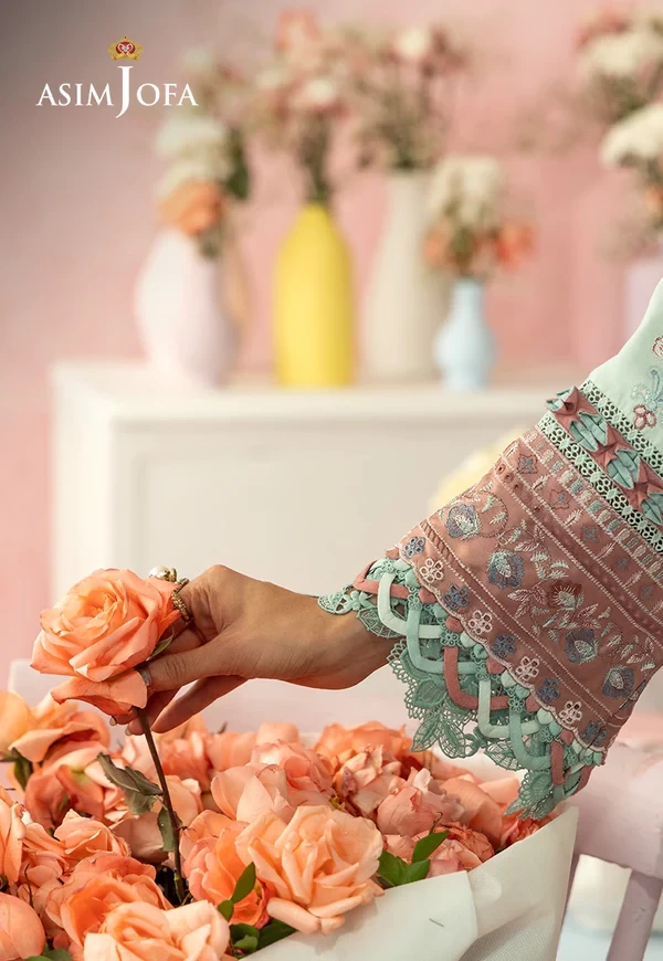 Embroidered Lawn 3 Pcs - SKU: AJULW-08-UNS
