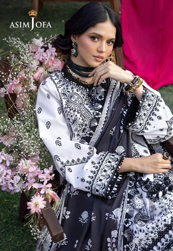 Embroidered Lawn 3 Pcs - SKU: AJULW-04-UNS