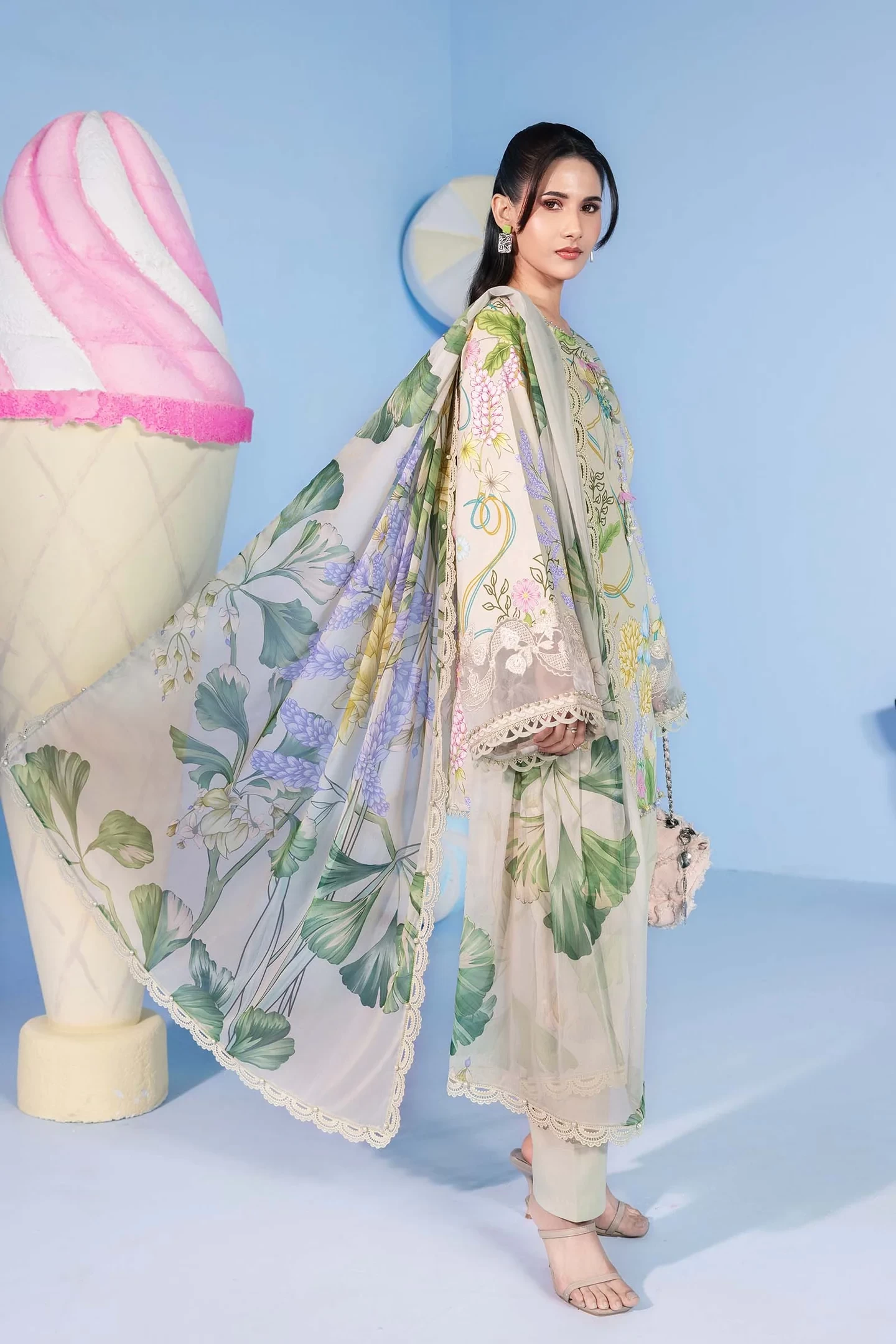 3 Pc Embroidered Lawn Suit - #MB-CUSV13-13A
