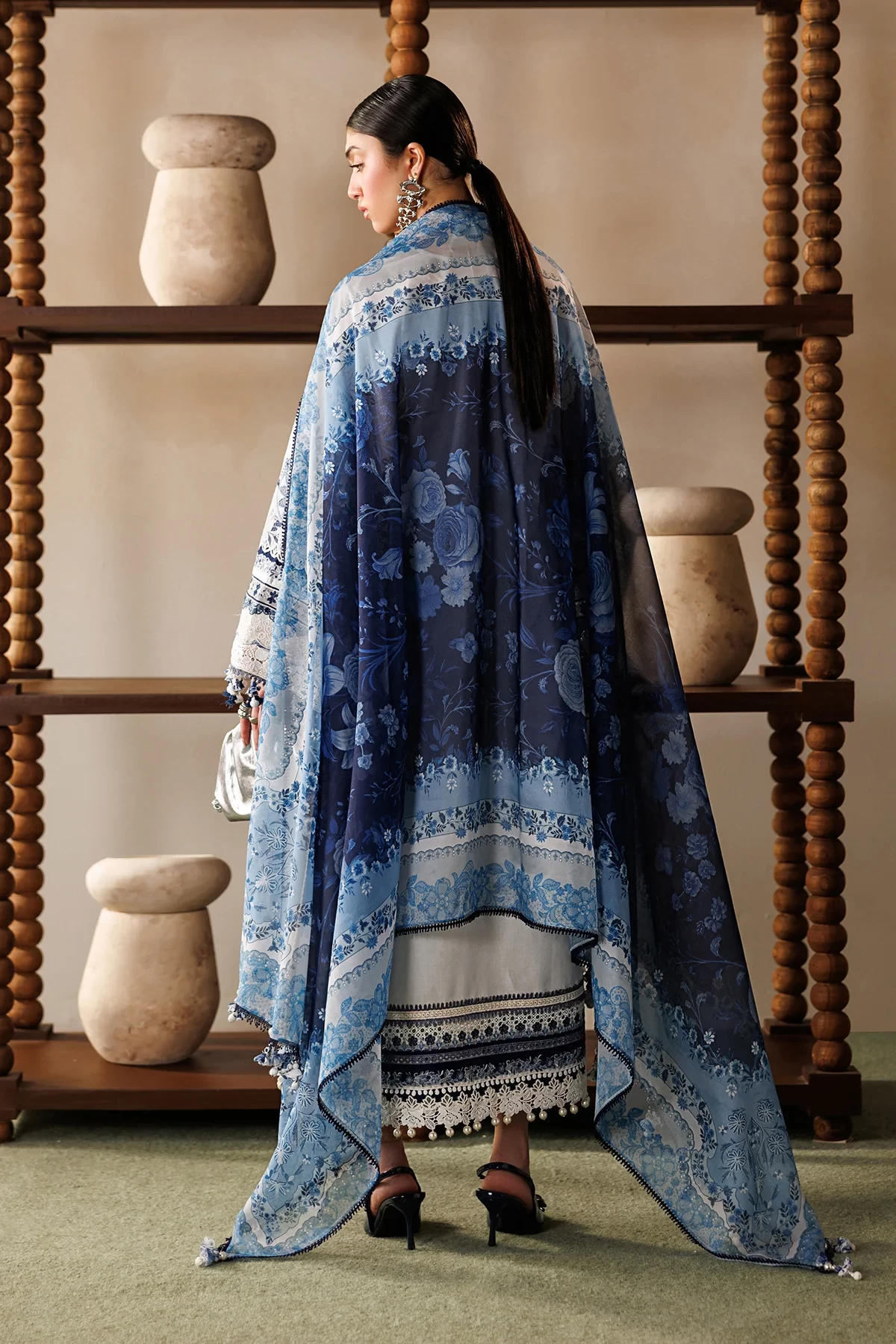 EMBROIDERED LAWN EL26-D06 - ELU26D06