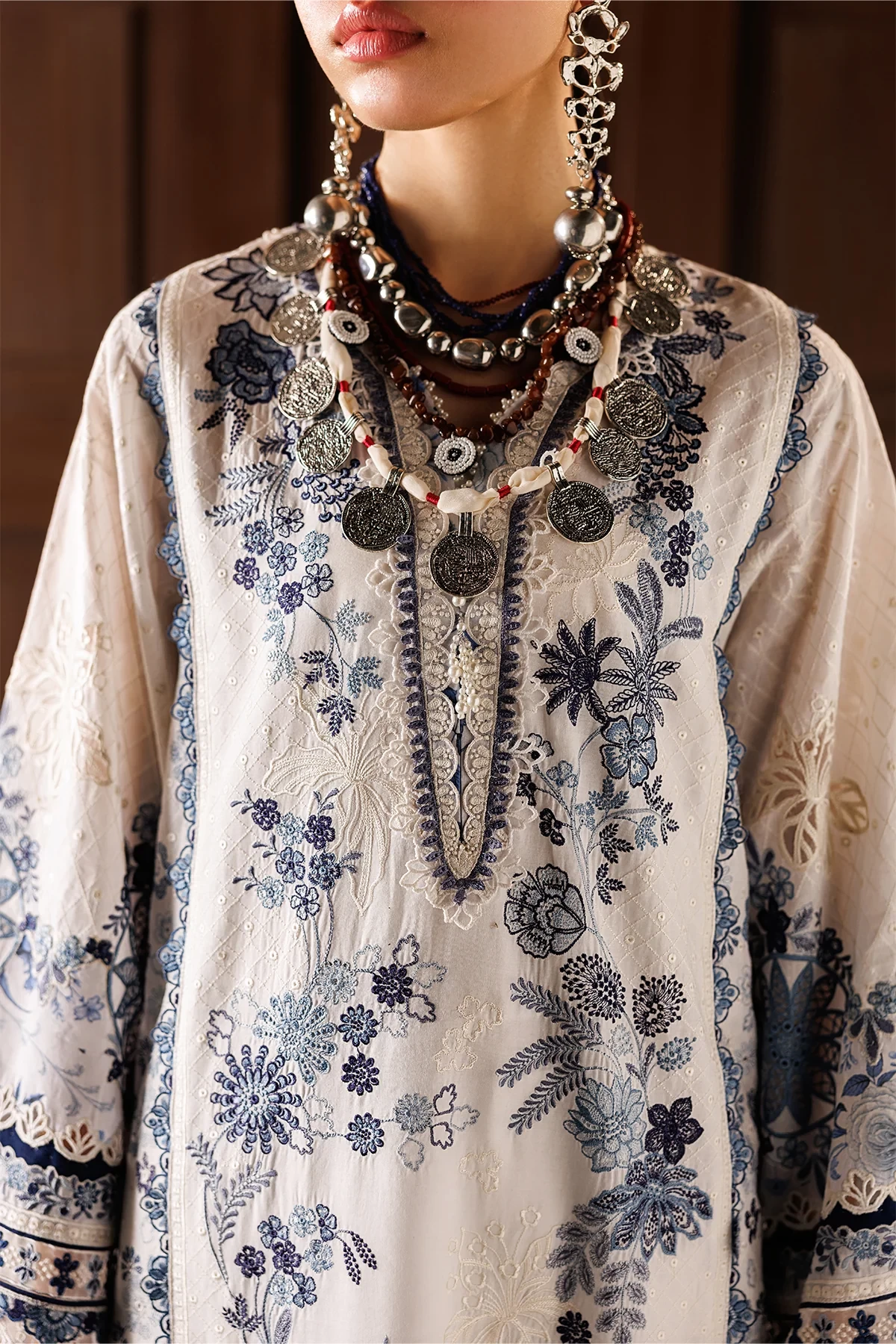 EMBROIDERED LAWN EL26-D06 - ELU26D06