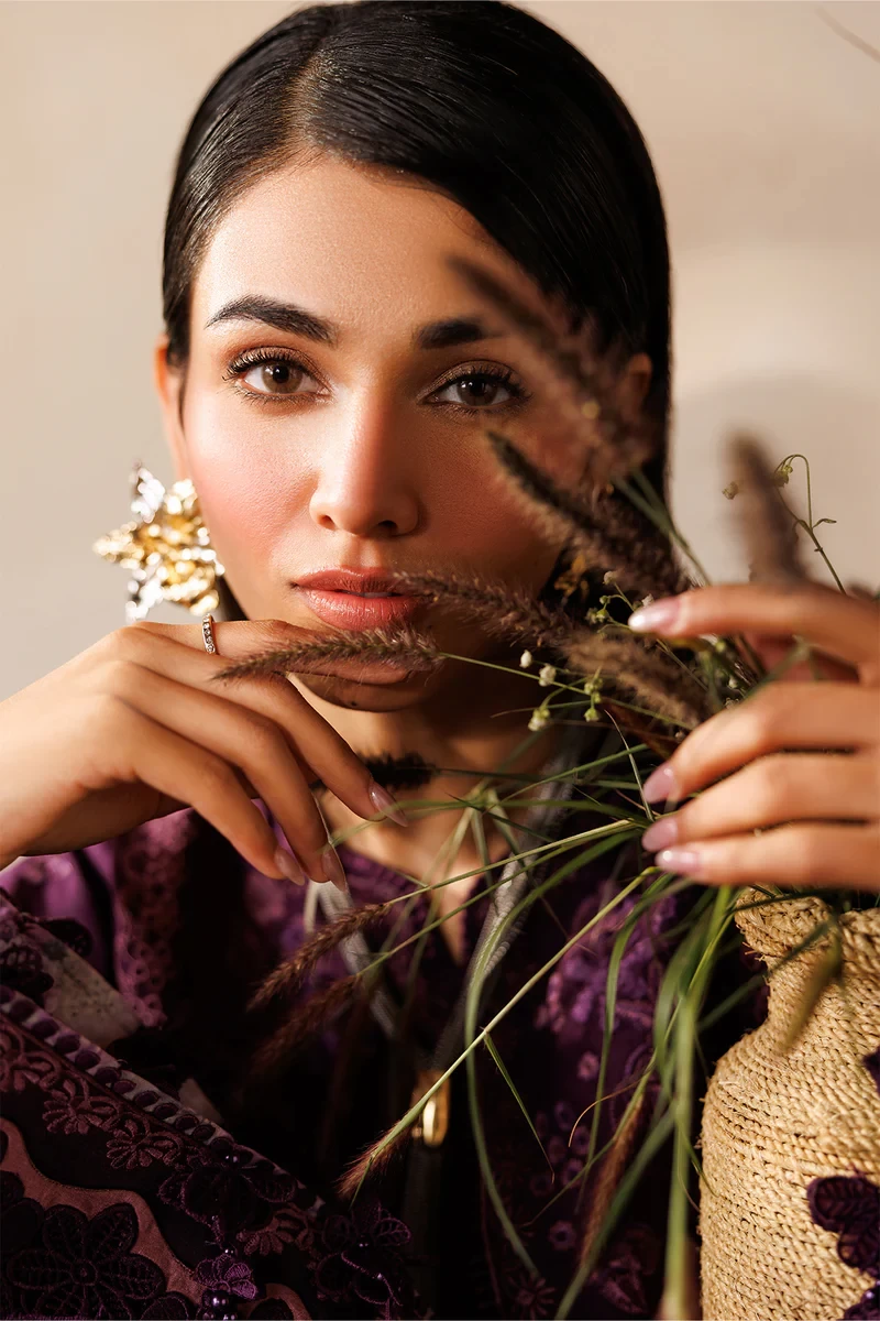 EMBROIDERED LAWN EL26-D02 - ELU26D02