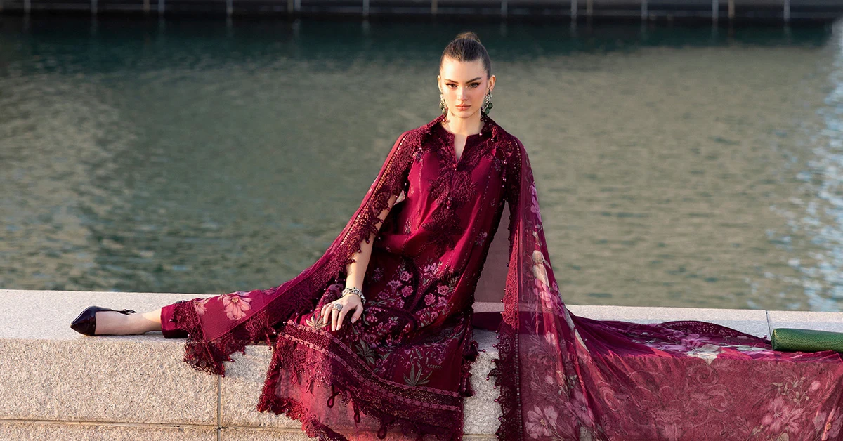 3 Piece Embroidered Lawn Suit - D-2611-B-Default