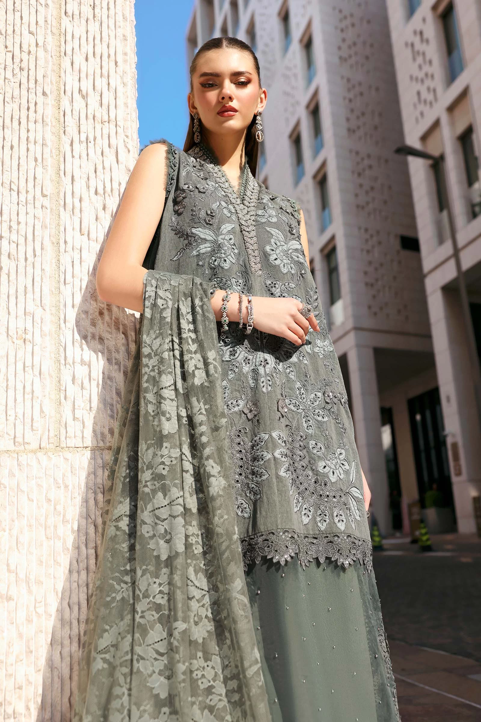 3 Piece Embroidered Lawn Karandi Suit - D-2603-B-Default