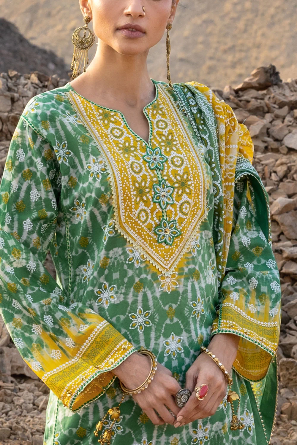 3 Piece Lacquer Printed Lawn Suit with Lacquer Printed Lawn Dupatta and Dyed Tro