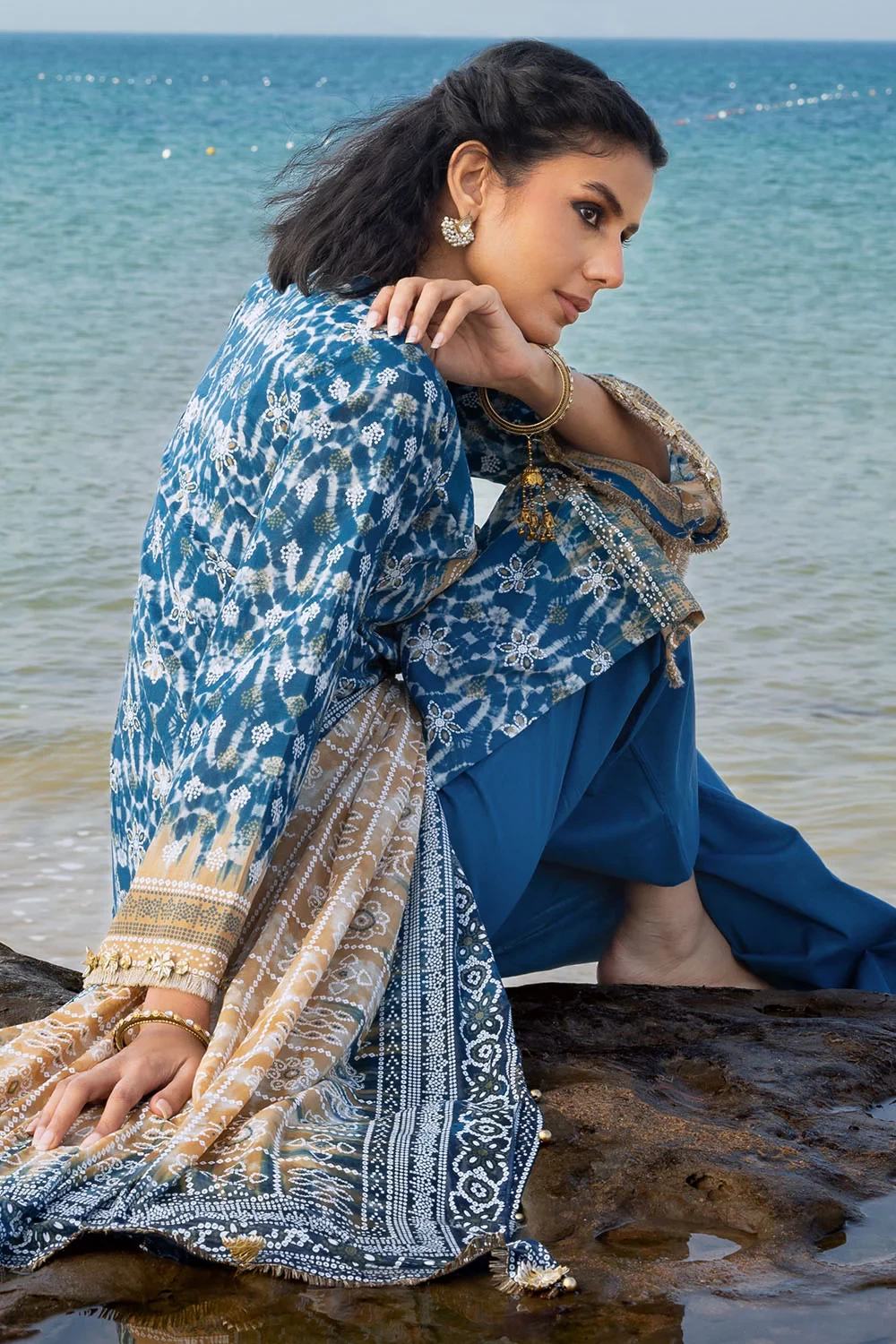 3 Piece Lacquer Printed Lawn Suit with Lacquer Printed Lawn Dupatta and Dyed Tro