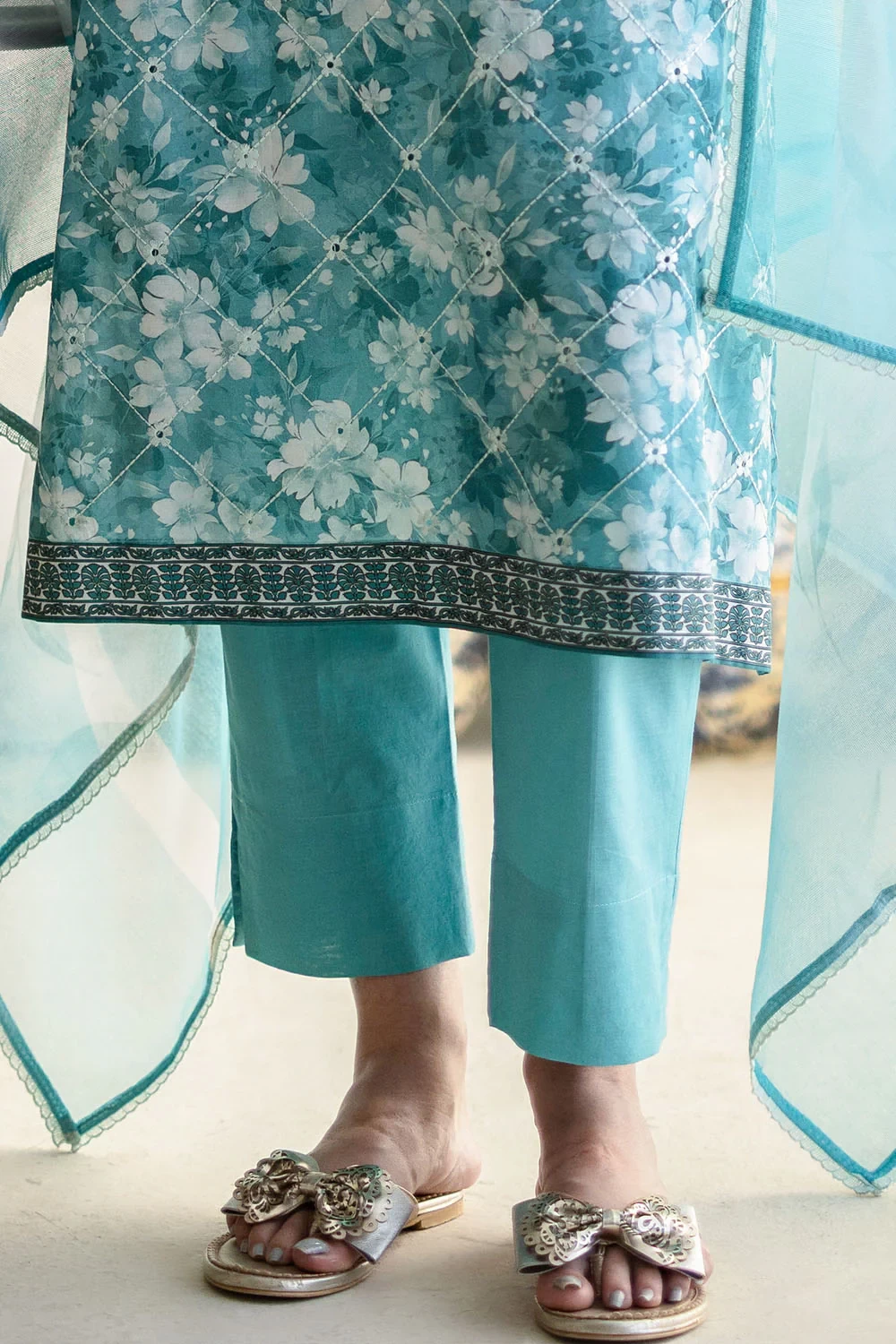 3 Piece Embroidered Printed Lawn Suit with Cotton Net Dupatta and Borders CN-620