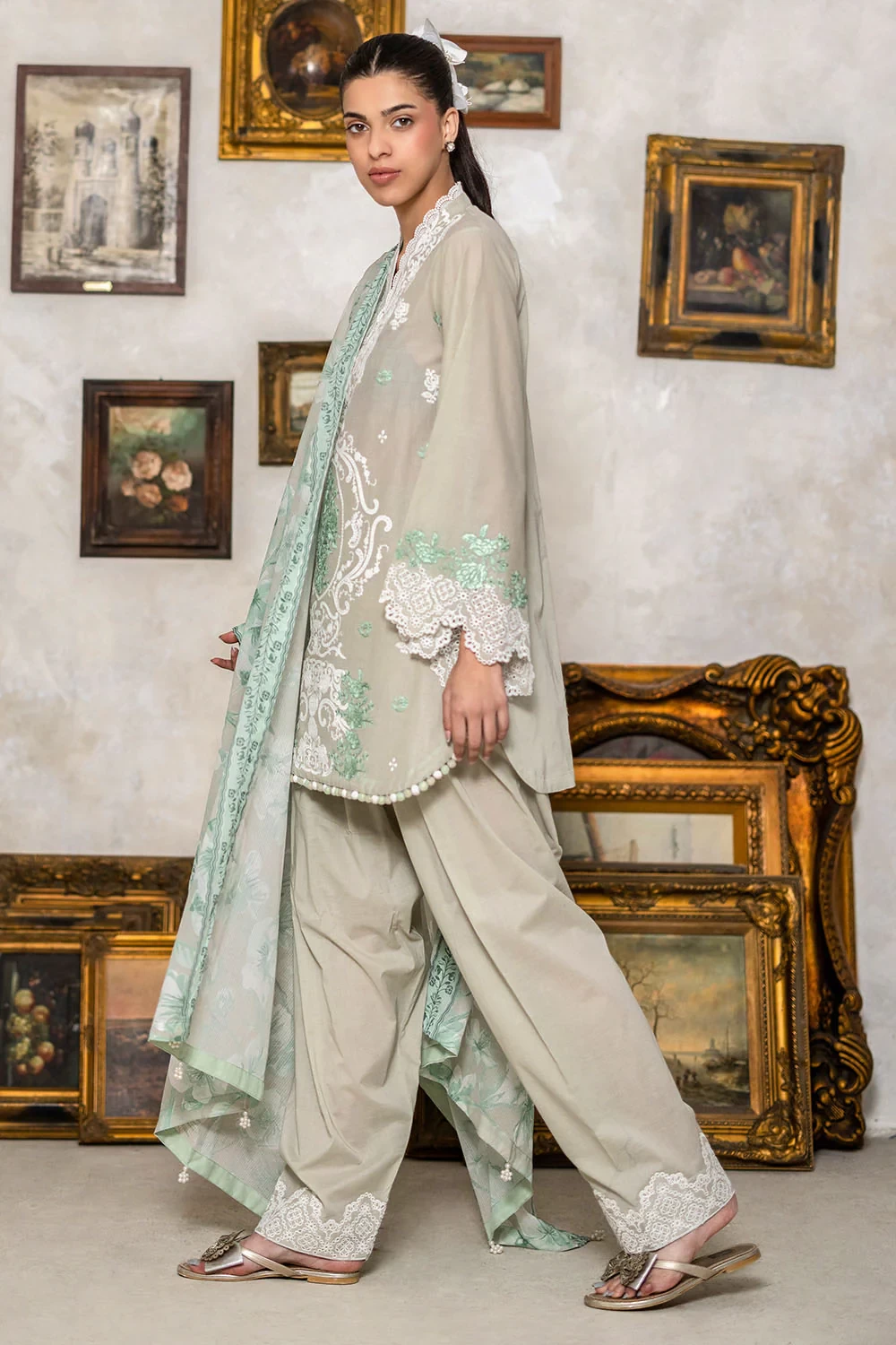 3 Piece Embroidered Lawn Suit with Denting Lawn Dupatta and Border DN-62027 - W-