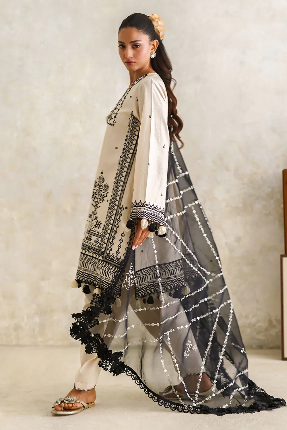 3 Piece Embroidered Lawn Suit with Organza Dupatta and Borders PM-62055 - W-FB-F