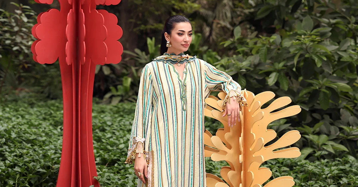 3 Piece  Embroidered Jacquard Suit - MPT-3002-B
