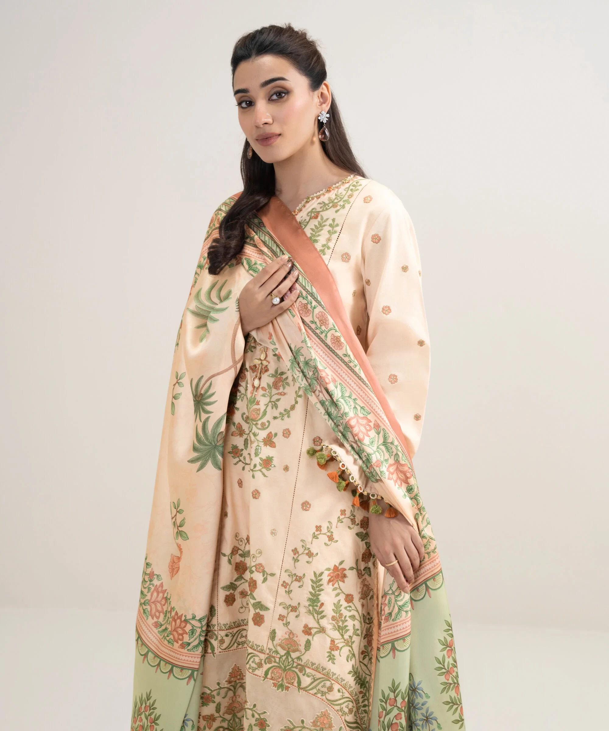 3 Piece Embroidered Lawn Suit - 3PESUS26V316