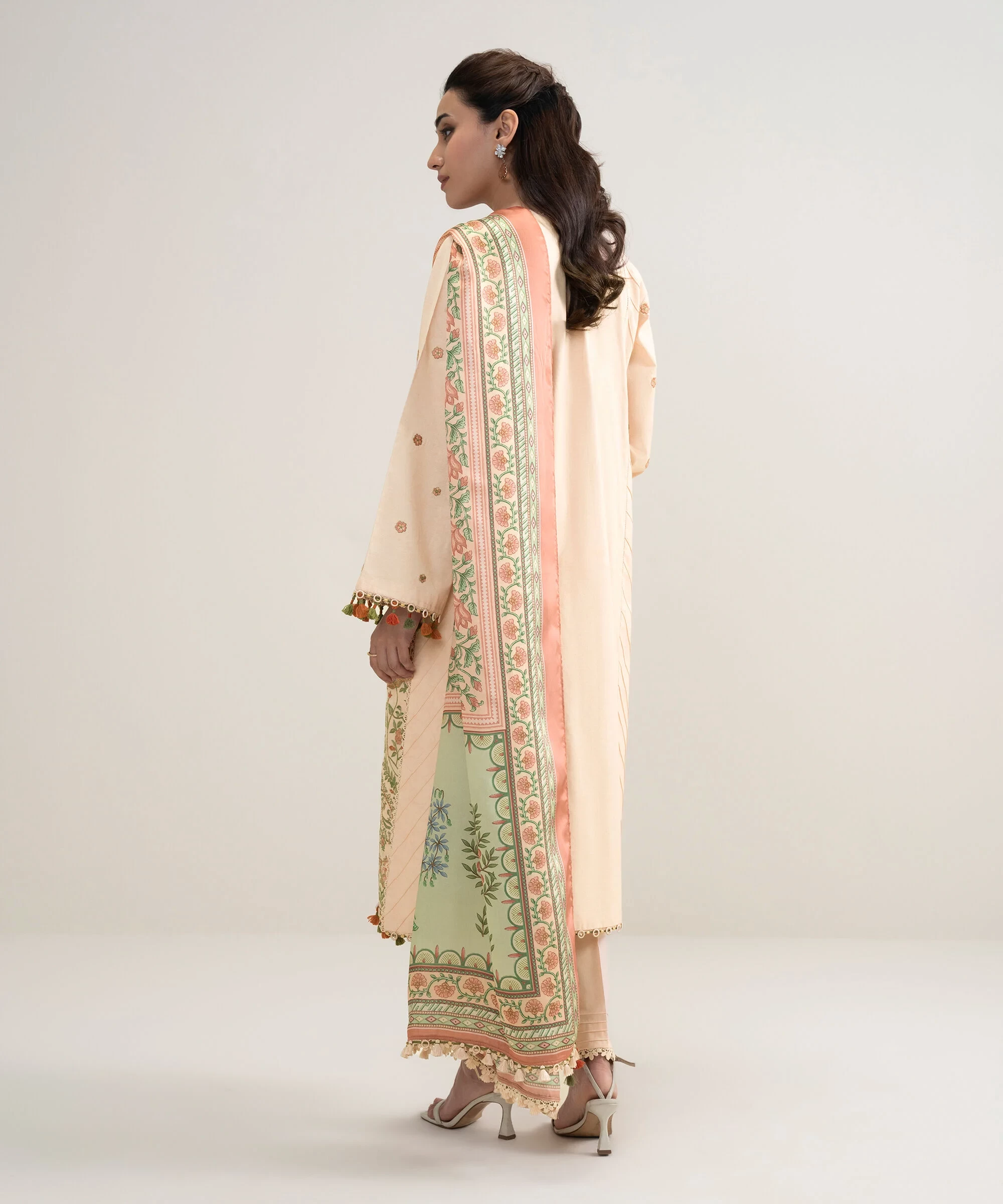 3 Piece Embroidered Lawn Suit - 3PESUS26V316