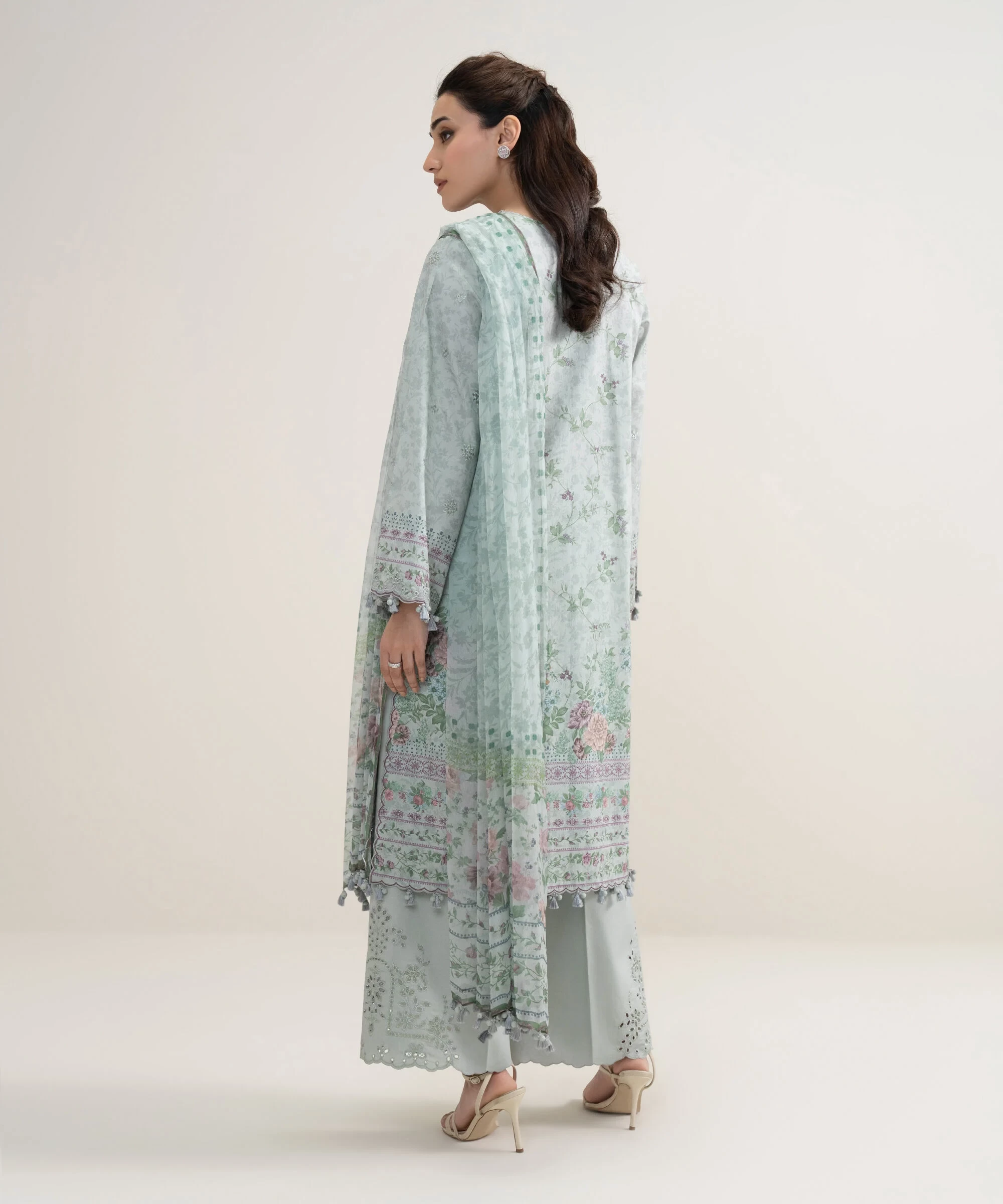 3 Piece Embroidered Lawn Suit - 3PESUS26V146