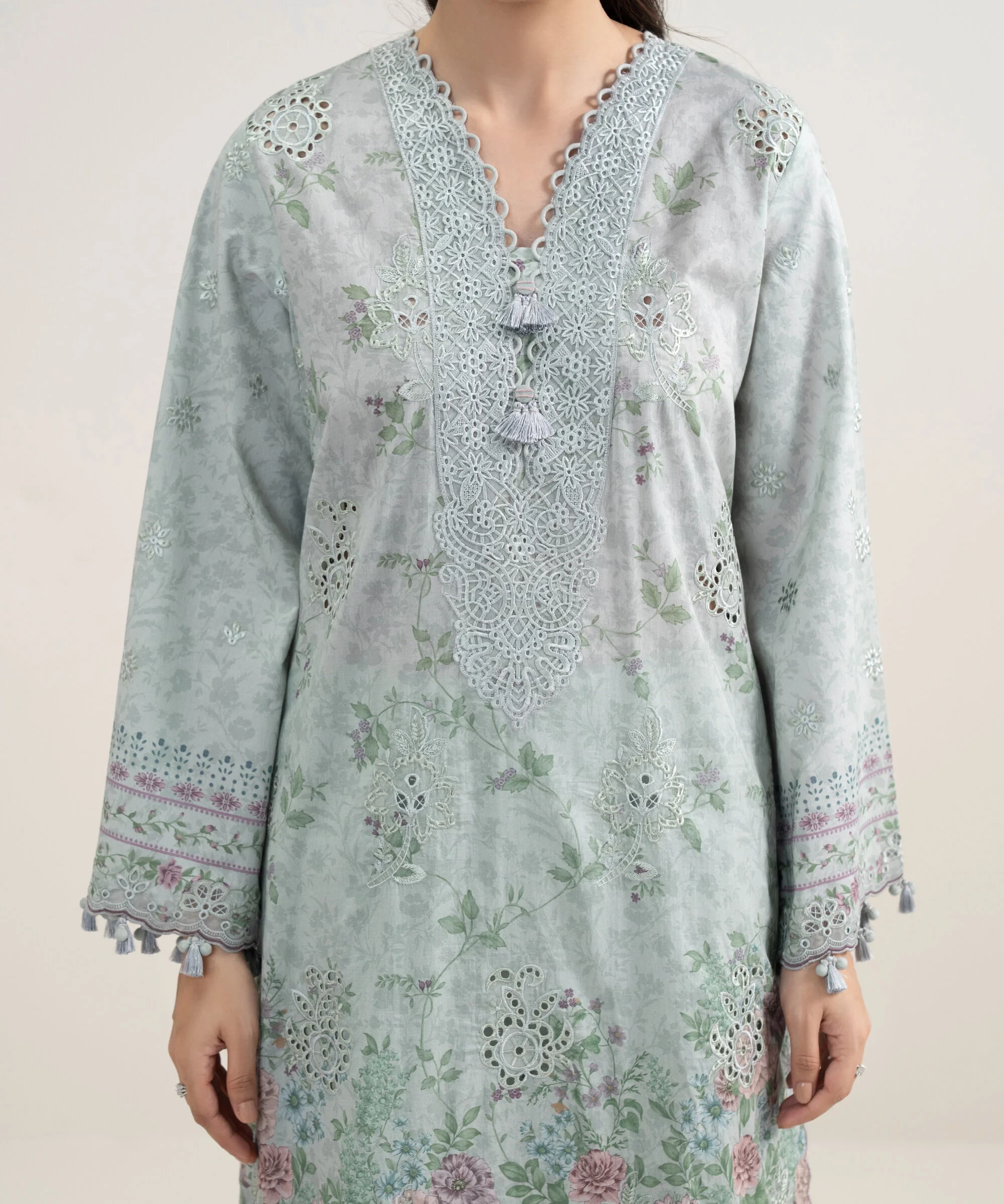 3 Piece Embroidered Lawn Suit - 3PESUS26V146