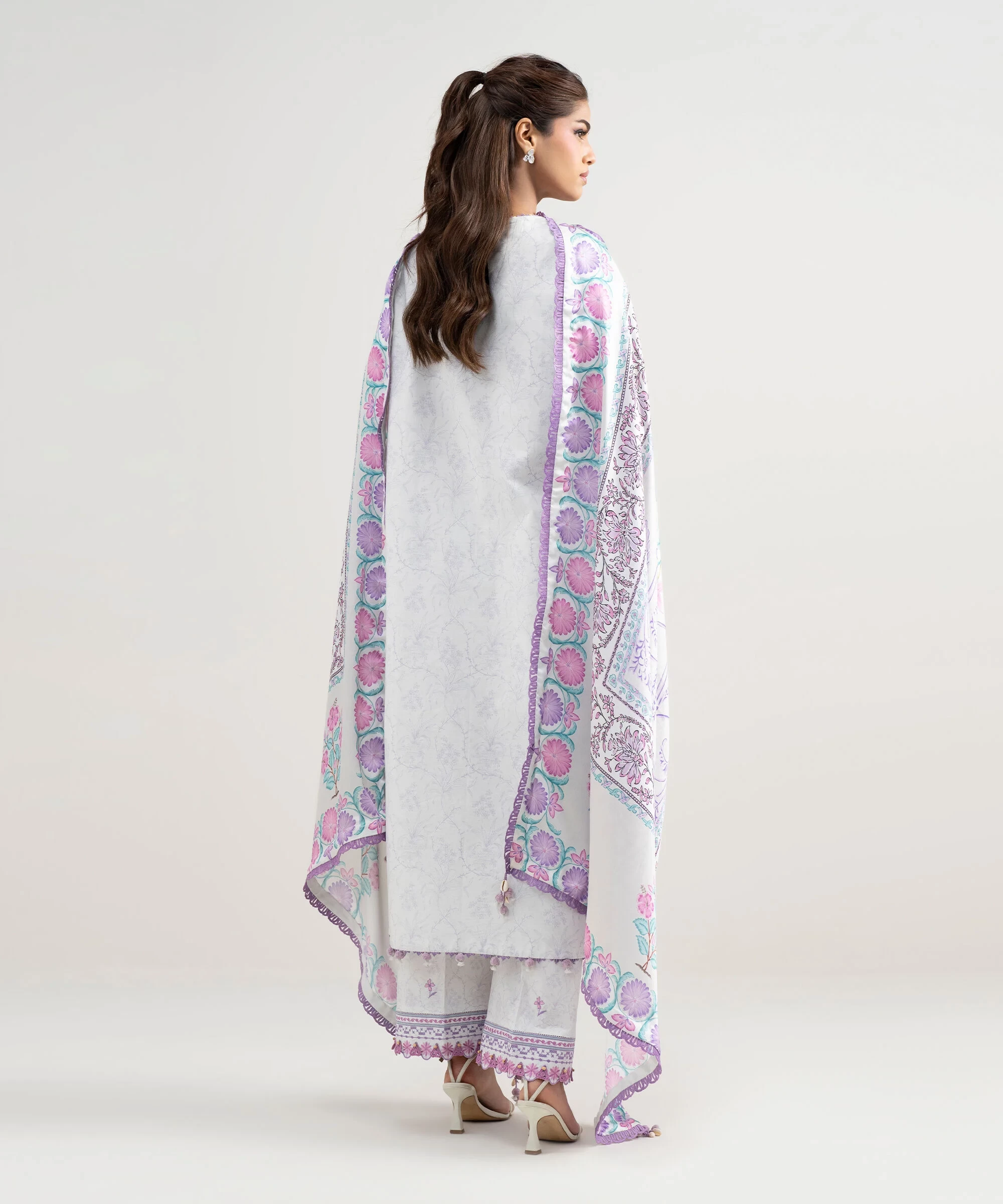 3 Piece Embroidered Lawn Suit - 3PESUS26V315