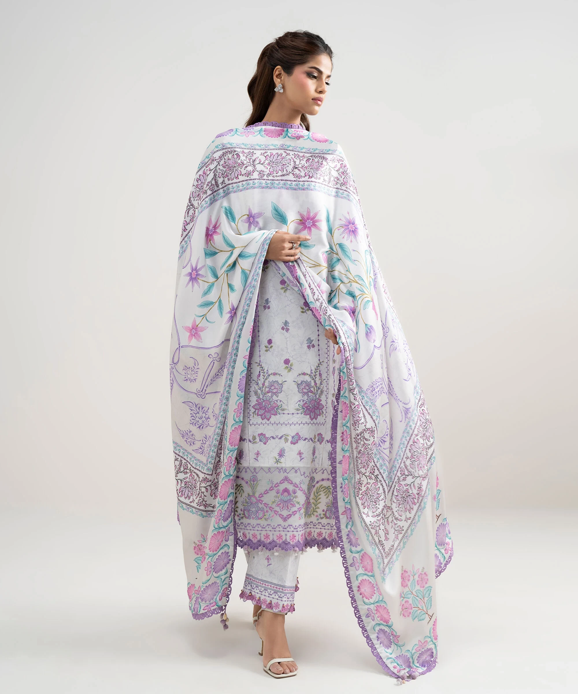 3 Piece Embroidered Lawn Suit - 3PESUS26V315