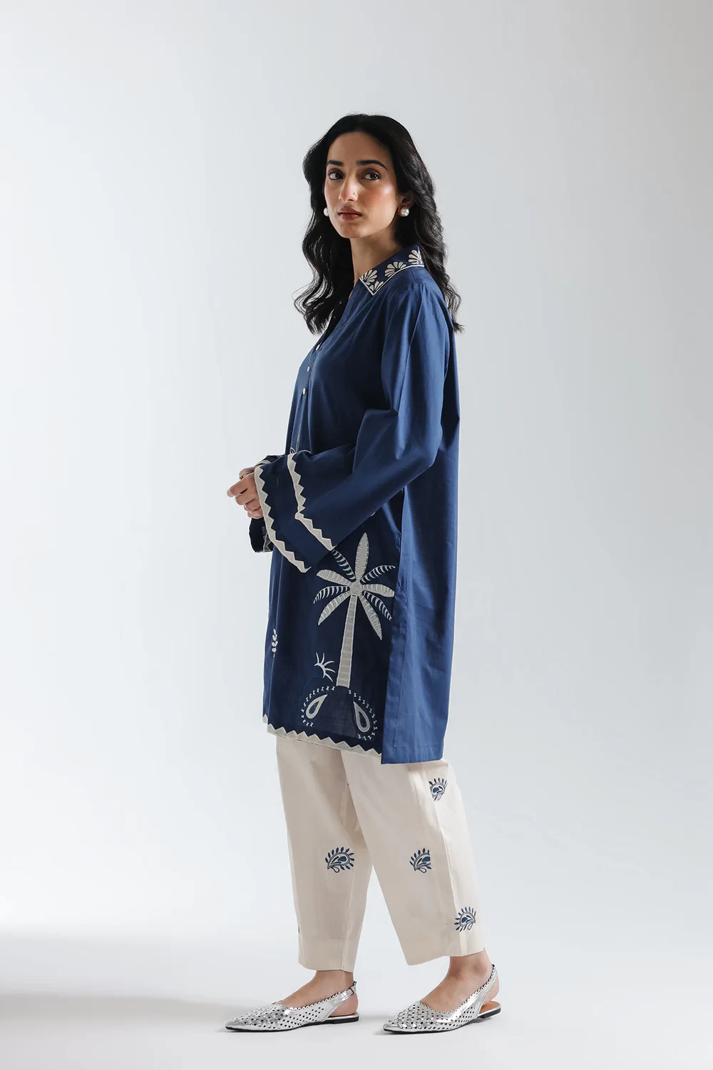 EMBROIDERED SUIT - E7690/102/622