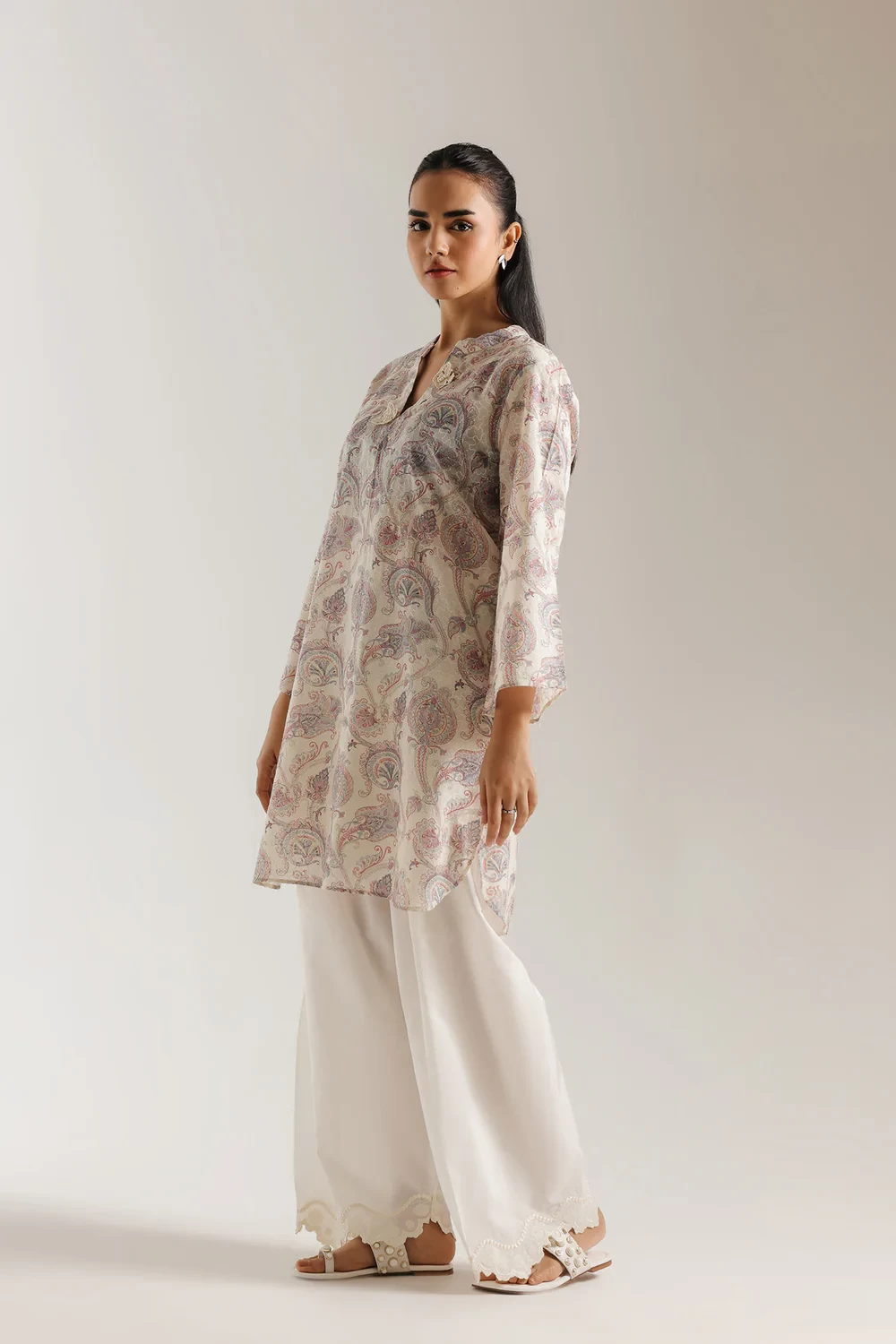 EMBROIDERED SUIT - E7676/102/002
