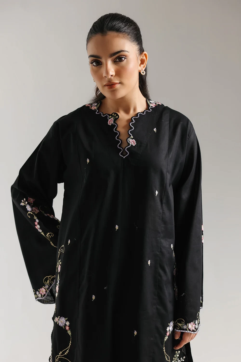 EMBROIDERED SHIRT -  E7758/102/902
