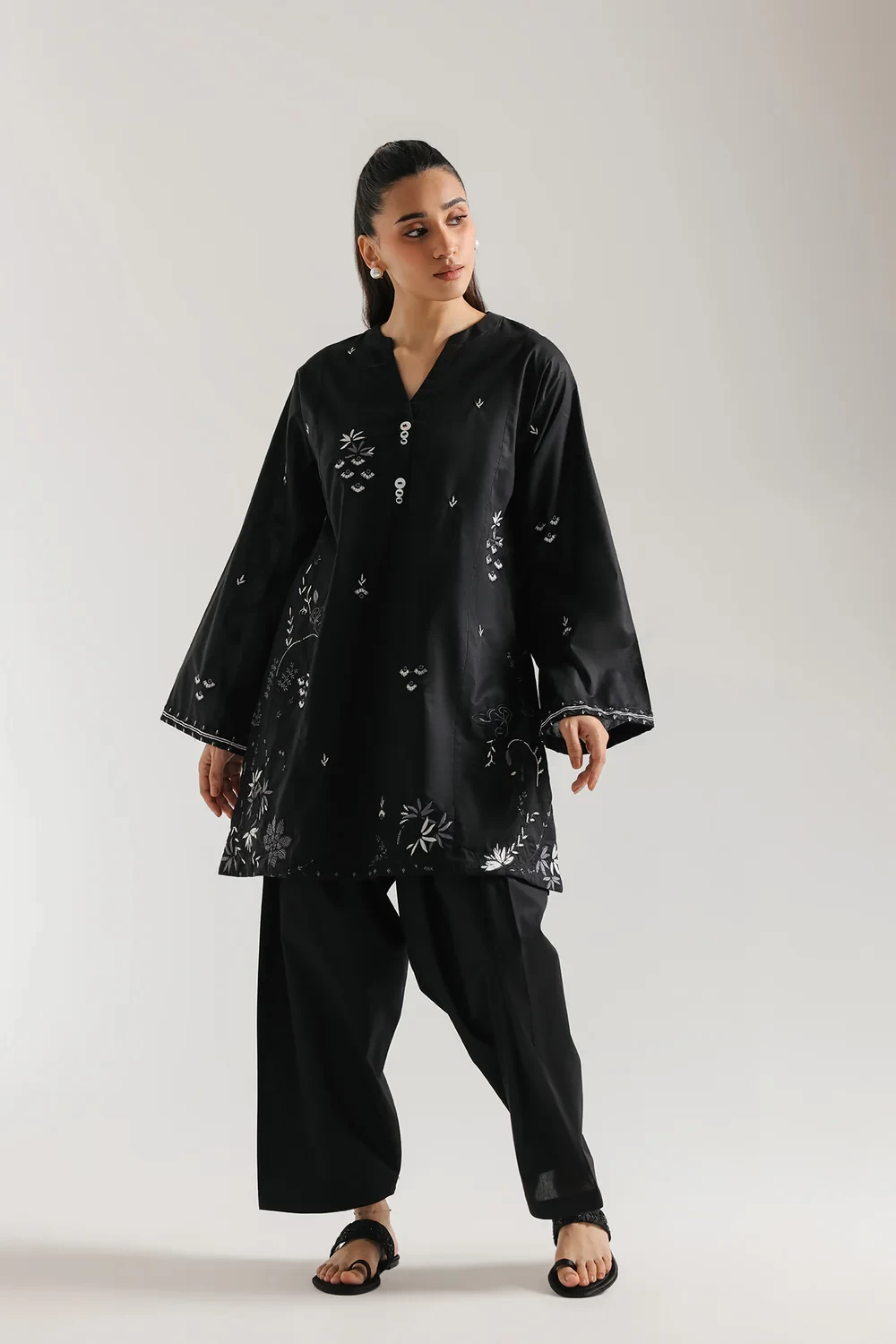 EMBROIDERED SHIRT - E7605/102/902