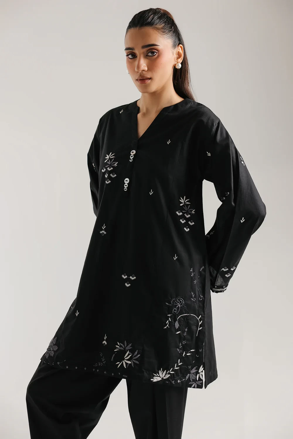 EMBROIDERED SHIRT - E7605/102/902
