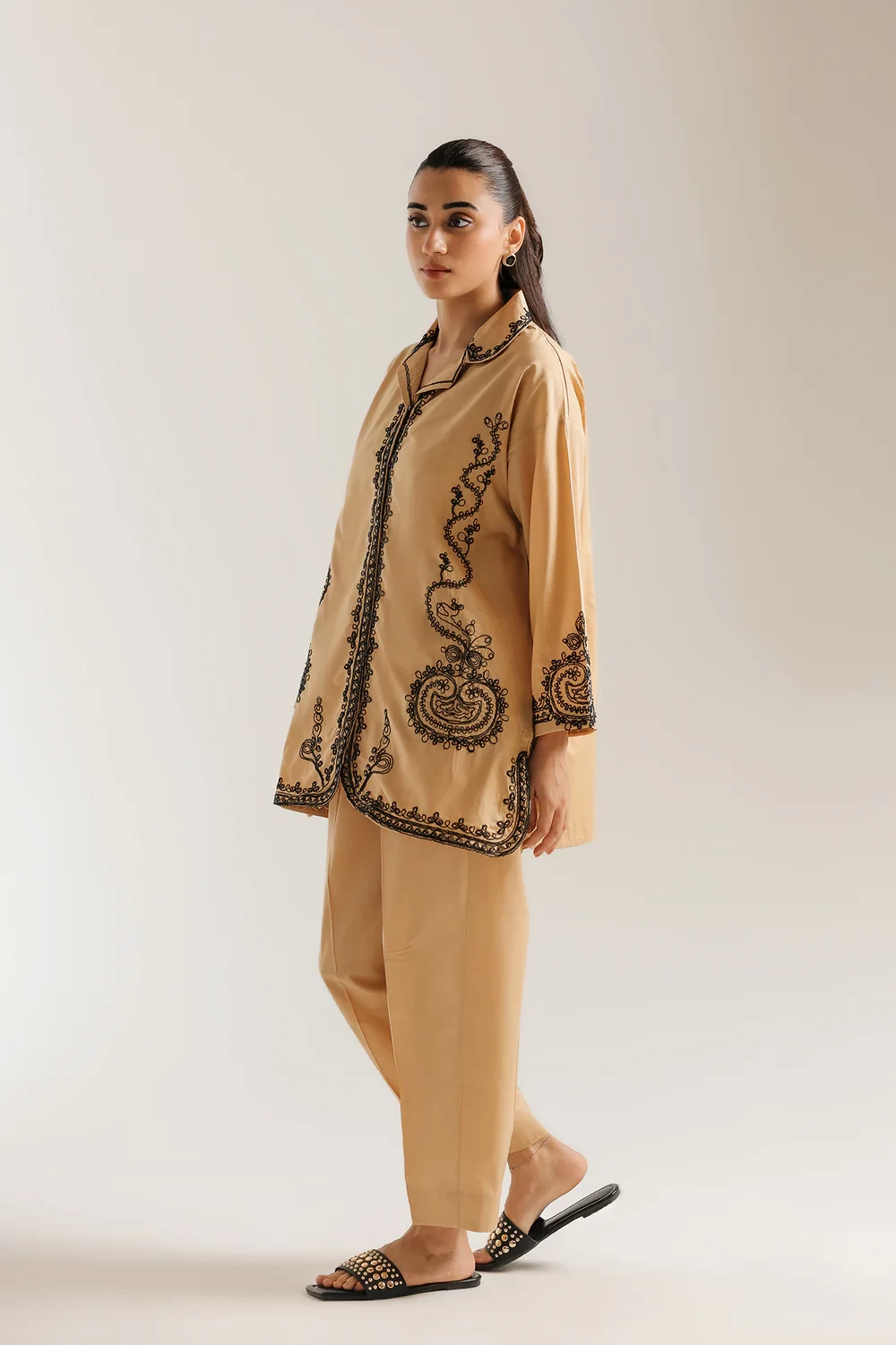 EMBROIDERED SUIT - E7607/102/113 XS