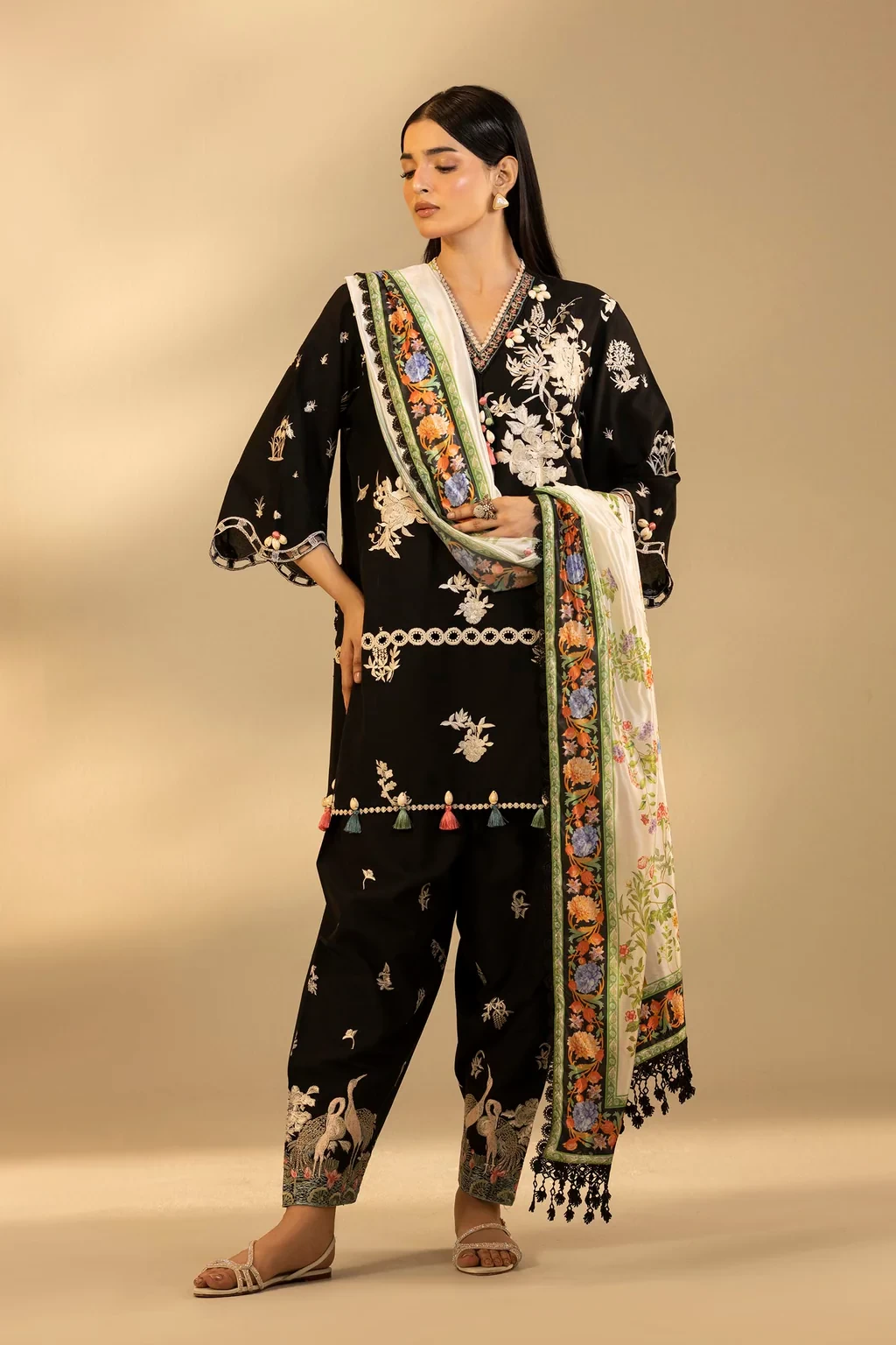 Embroidered 3 Piece Muzlin Suit - M262-017B-CL
