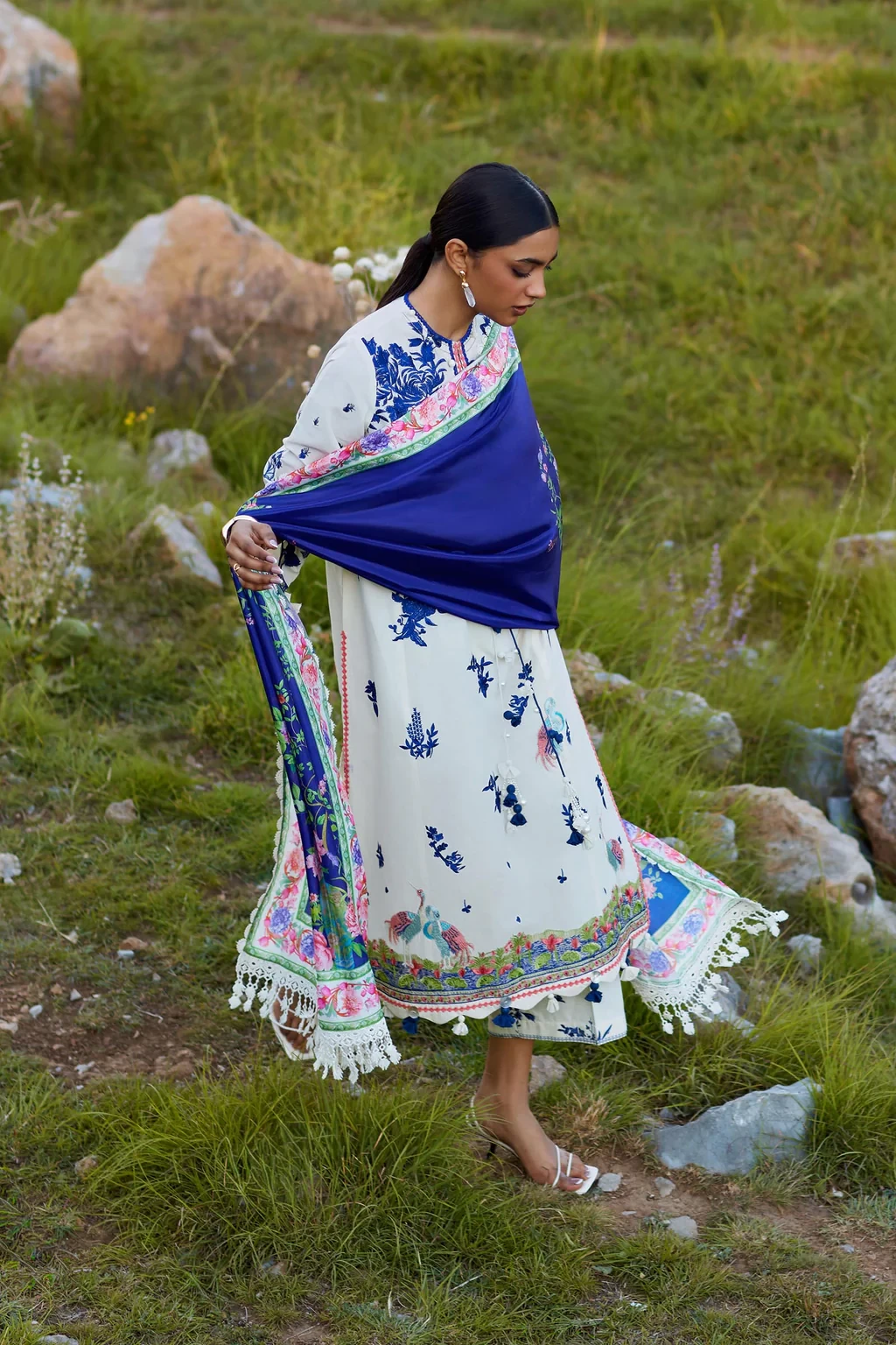 Embroidered 3 Piece Muzlin Suit - M262-017A-CL