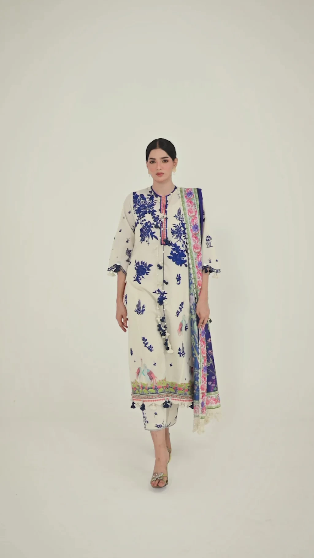 Embroidered 3 Piece Muzlin Suit - M262-017A-CL