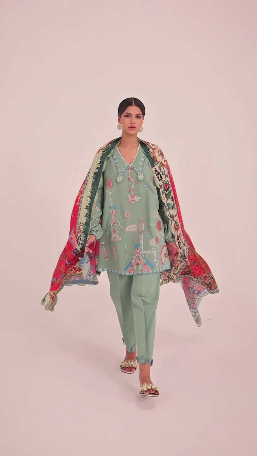 Embroidered 3 Piece Muzlin Suit - M262-015A-CL