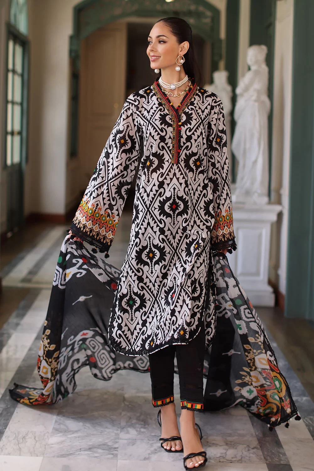 3 Piece Printed Lawn Suit - W-FB-RE-26-477275