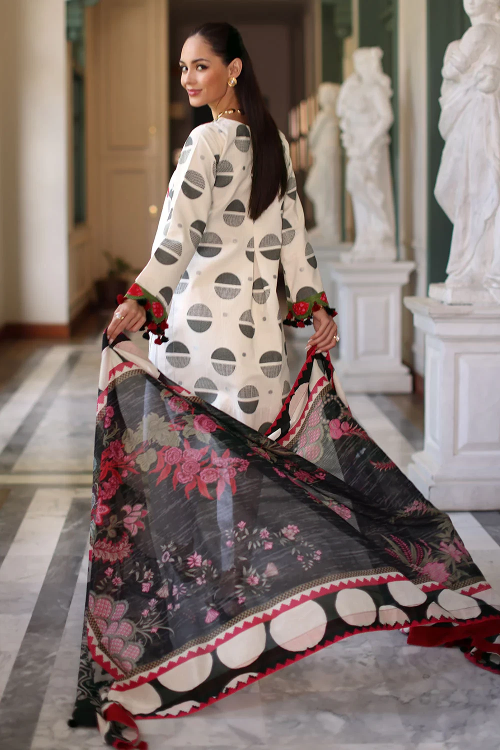 3 Piece Embroidered Jacquard Suit - W-FB-RE-26-477279