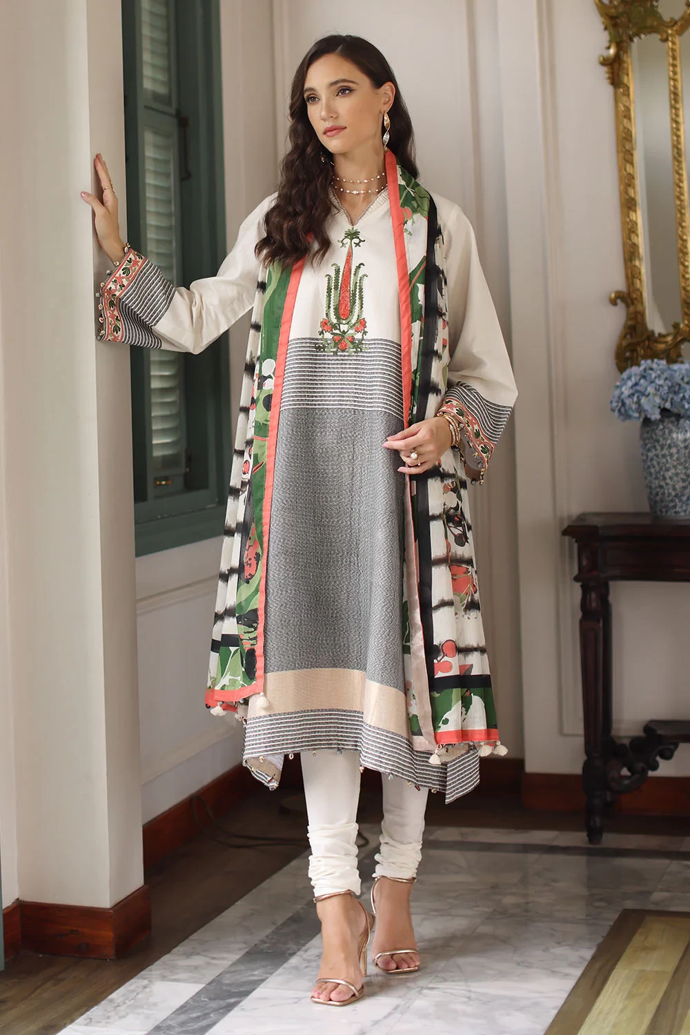 3 Piece Embroidered Jacquard Suit - W-FB-RE-26-477280