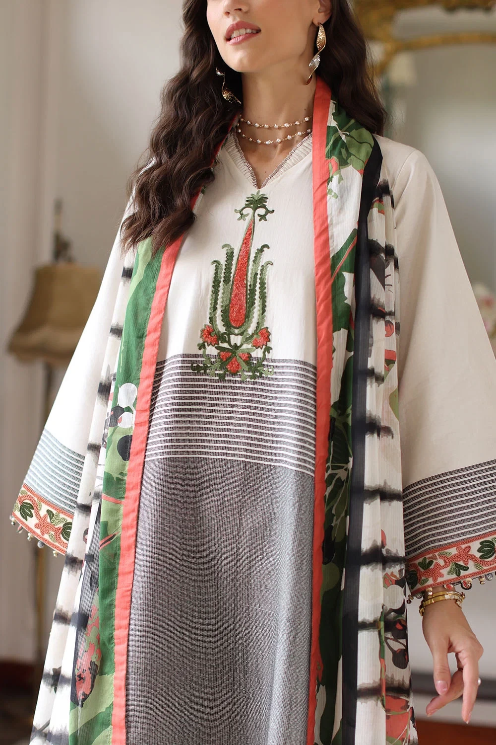 3 Piece Embroidered Jacquard Suit - W-FB-RE-26-477280