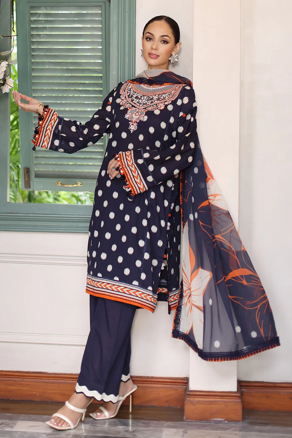 3 Piece Printed Lawn Suit - W-FB-RE-26-477232