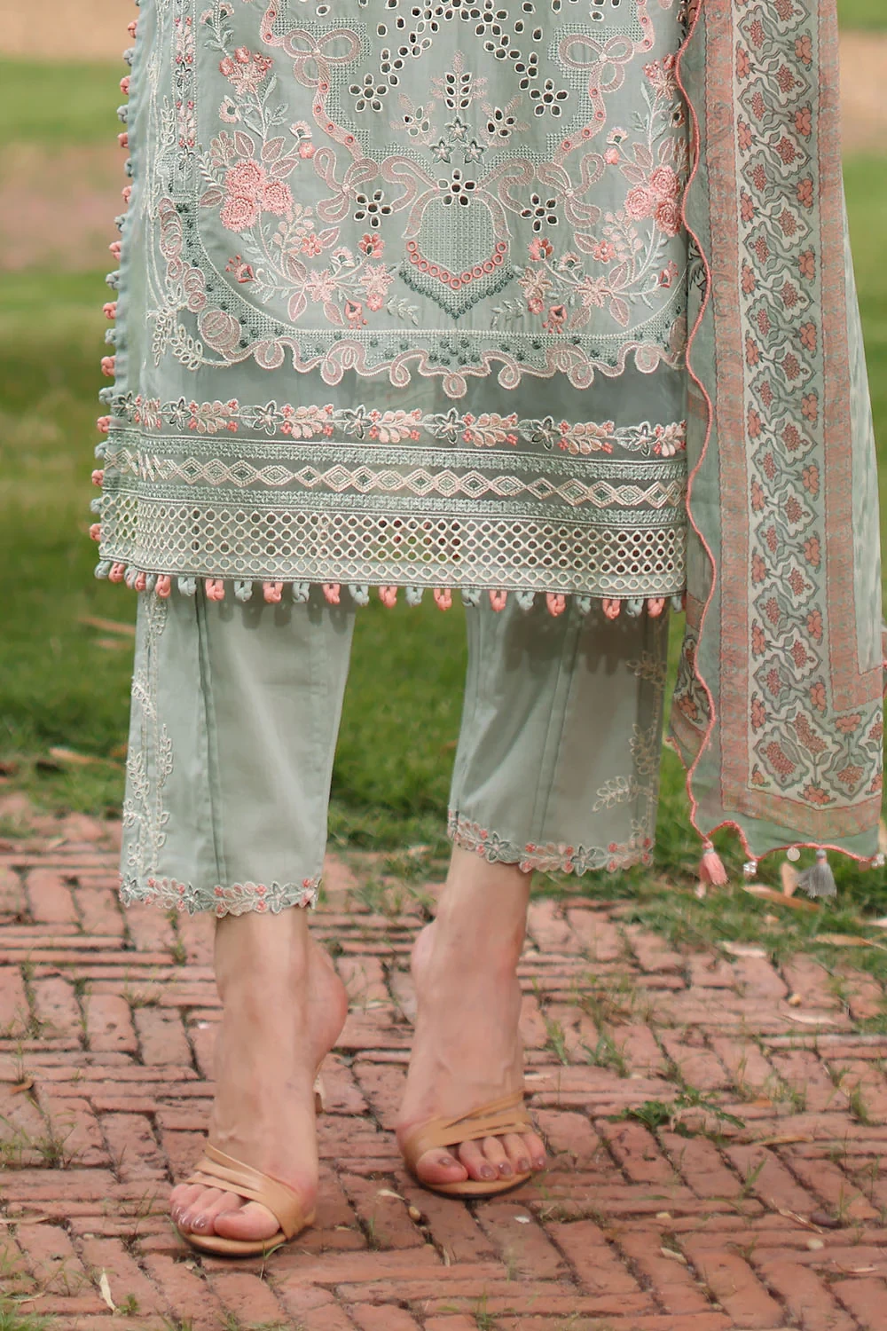 3 Piece Embroidered Lawn Suit - W-FB-RE-26-477265