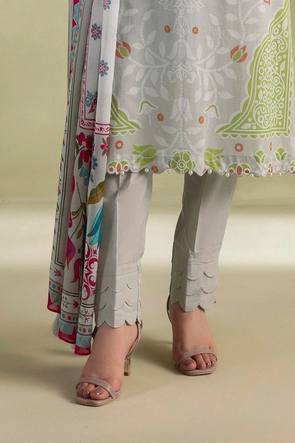 3 Piece Printed Lawn Suit with Dupatt - CL-62451