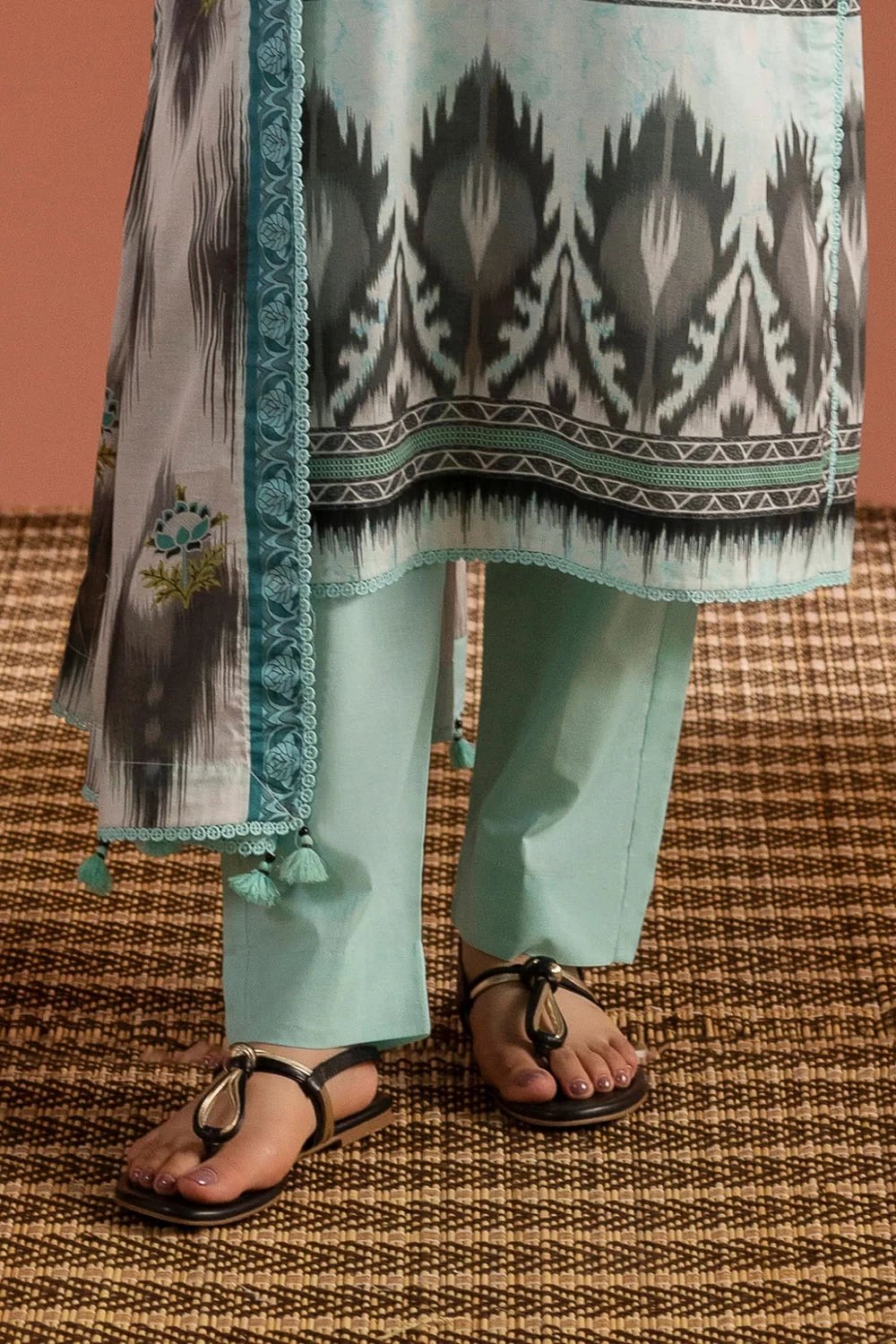 3 Piece Printed Lawn Suit with Dupatta - CL-62423
