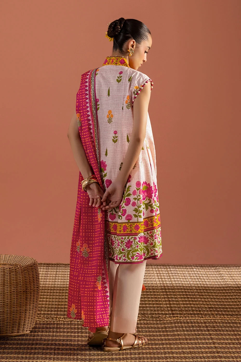 3 Piece Printed Lawn Suit with Dupatta - CL-62408