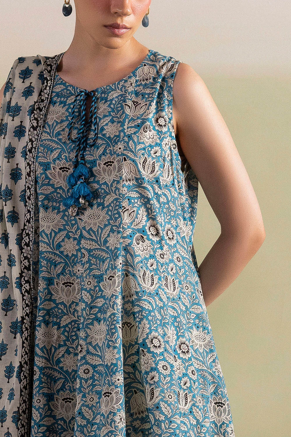 3 Piece Printed Lawn Suit with Dupatta - CL-62448