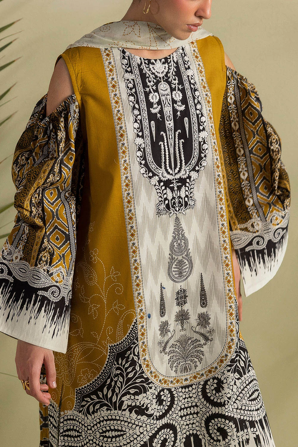 3 Piece Printed Lawn Suit with Embroidered Neckline - CL-62362