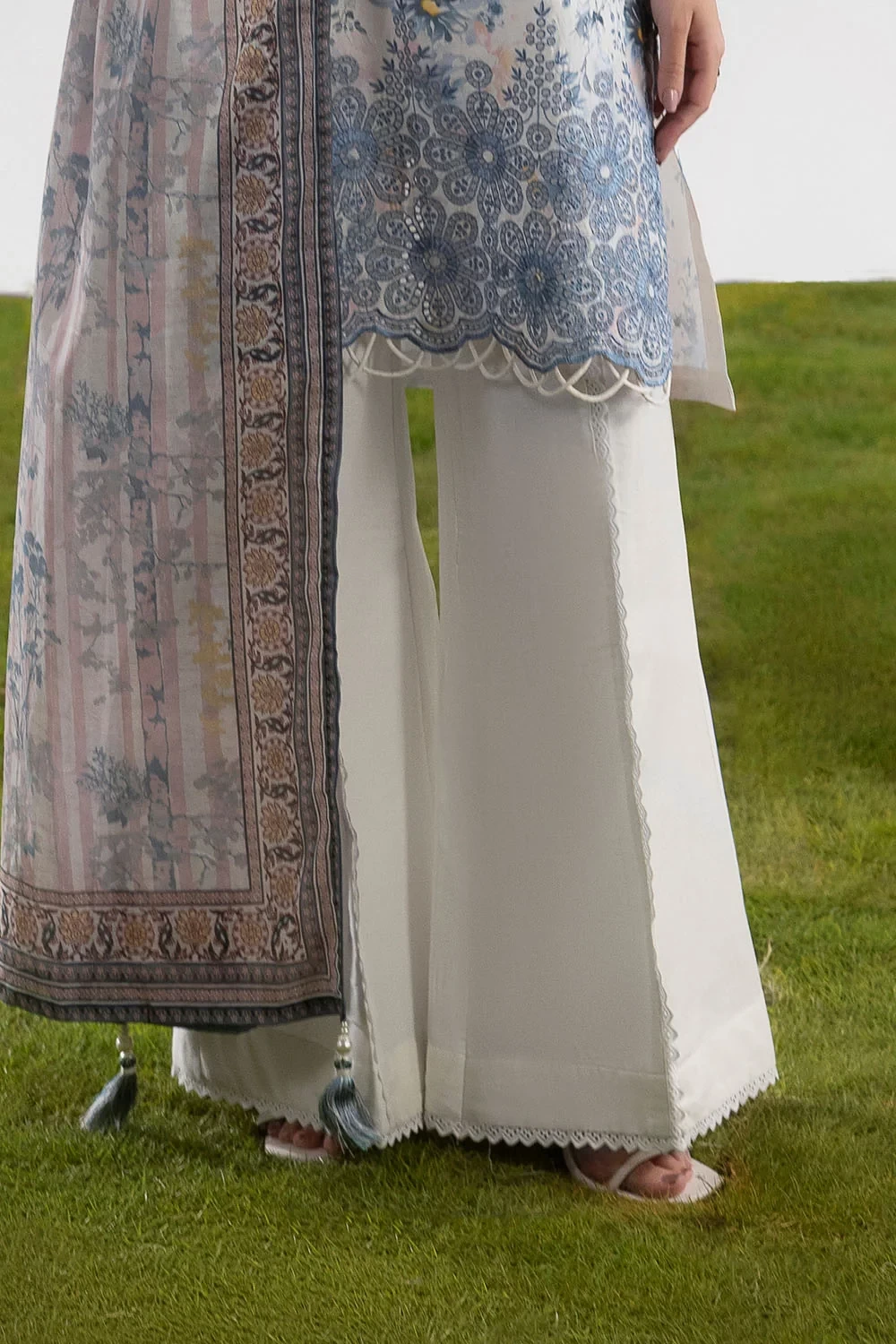 3 Piece Embroidered Printed Lawn Suit with Printed Lawn Dupatta - CL-62339