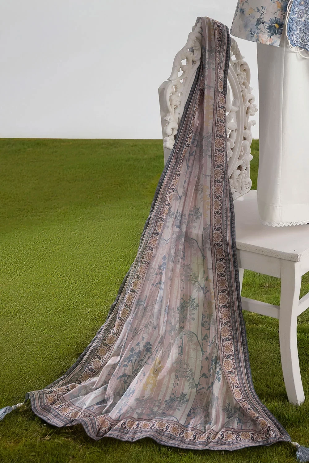3 Piece Embroidered Printed Lawn Suit with Printed Lawn Dupatta - CL-62339
