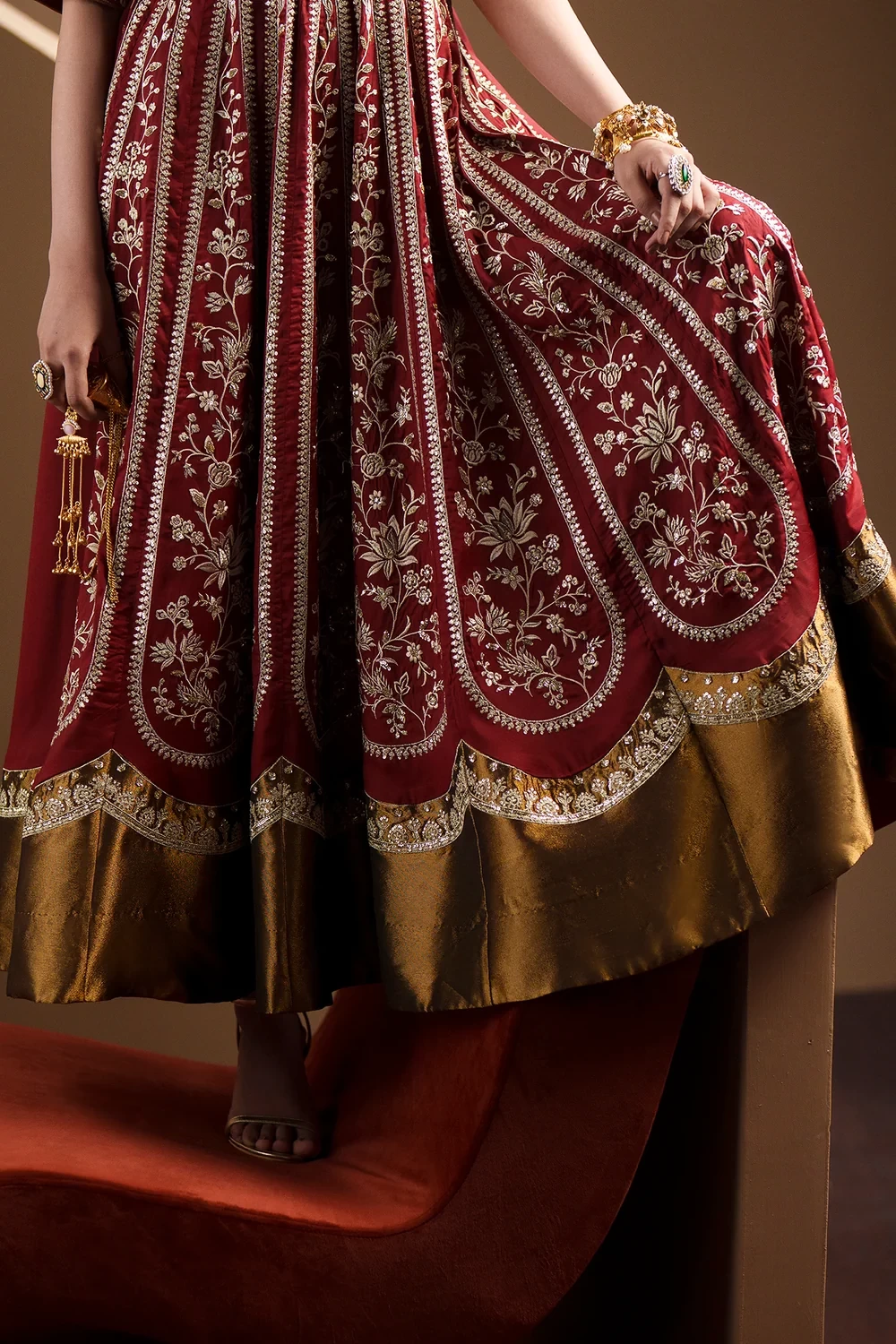 EMBROIDERED DRESS - E1235/104/305