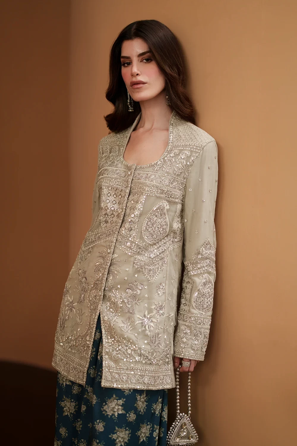 EMBROIDERED SUIT - E1109/104/818