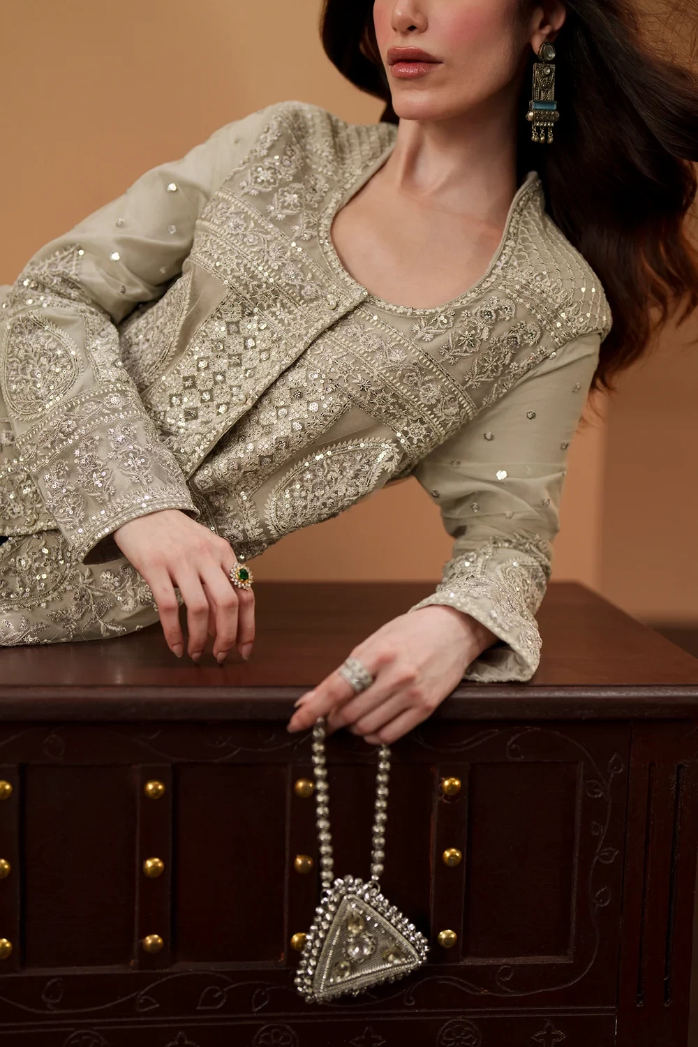 EMBROIDERED SUIT - E1109/104/818