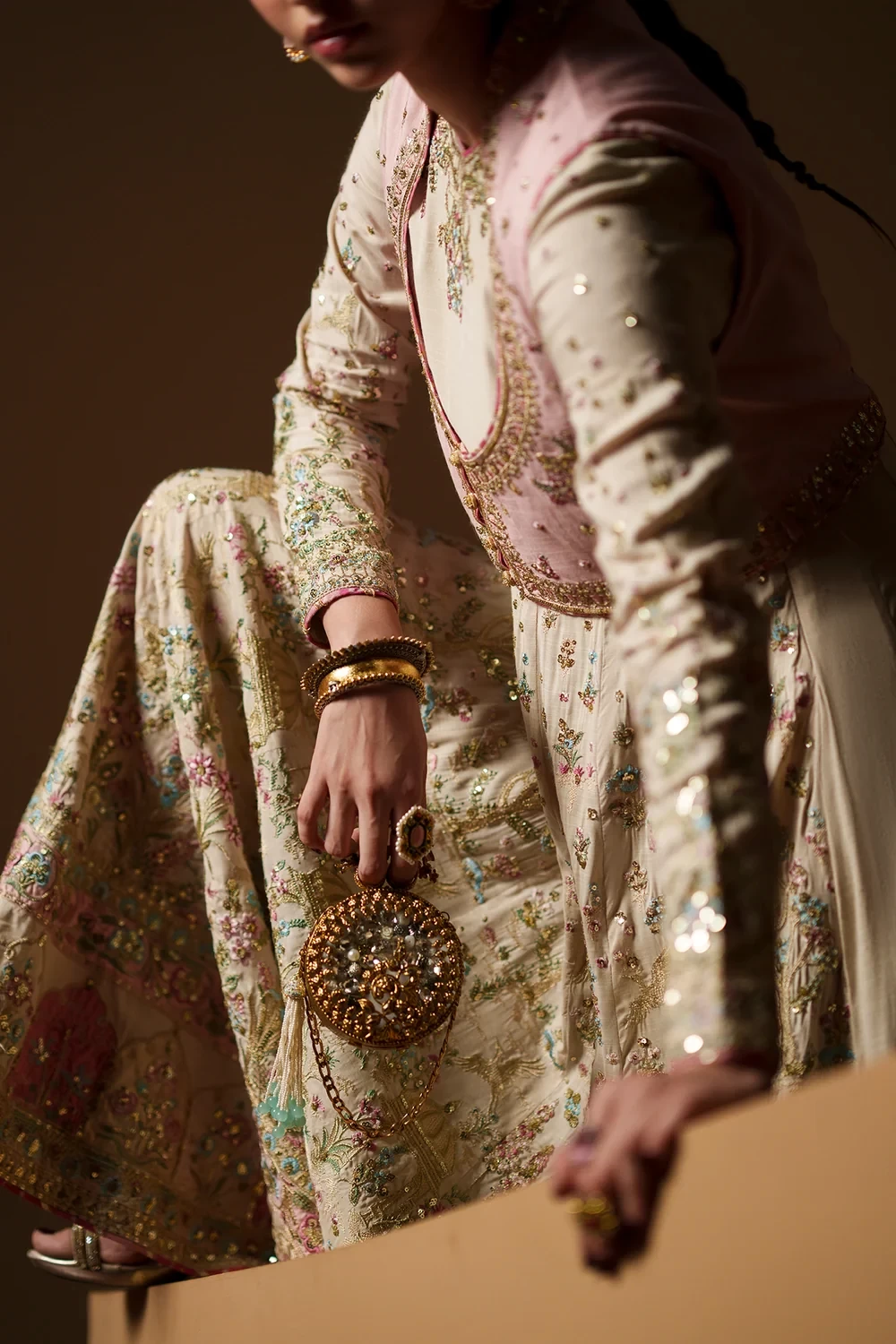 EMBROIDERED PISHWAS - E1204/104/002