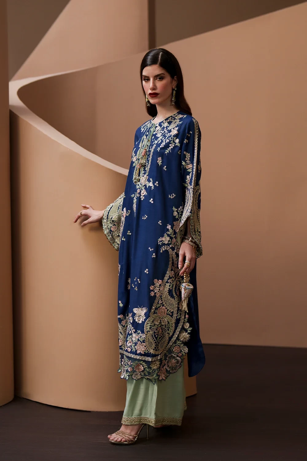 EMBROIDERED SUIT -  E1144/104/624