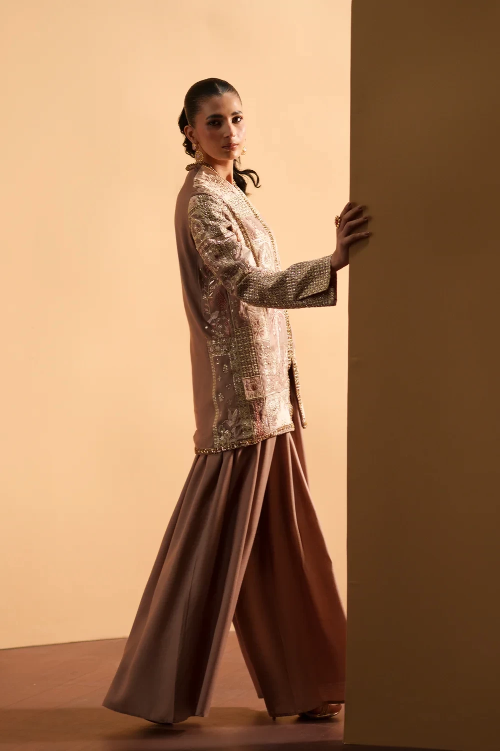 EMBROIDERED SUIT - E1148/104/806