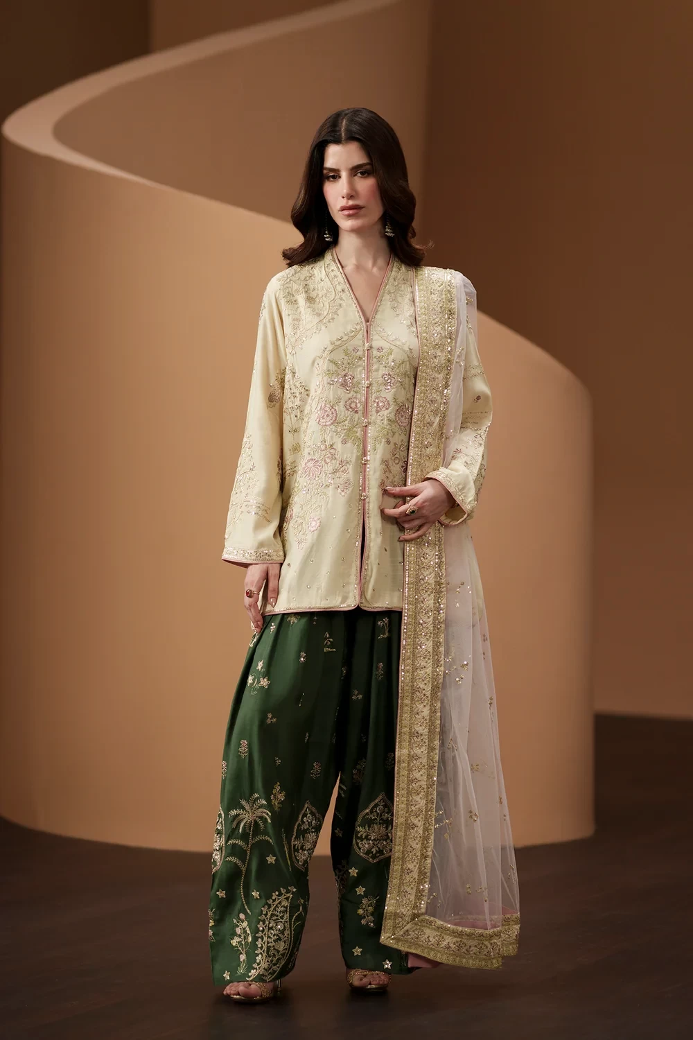 EMBROIDERED SUIT - E1134/104/112
